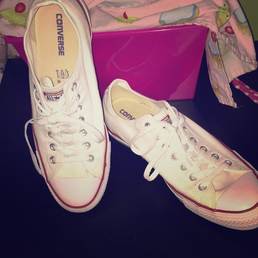 White converse for sale!!!!!!!!!!!